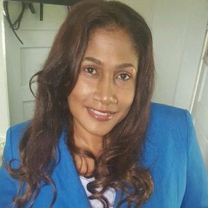 Meet your Posher, Evelyn